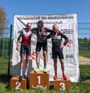 Christian Rave-Borger auf Platz 2 auf dem Siegertreppchen